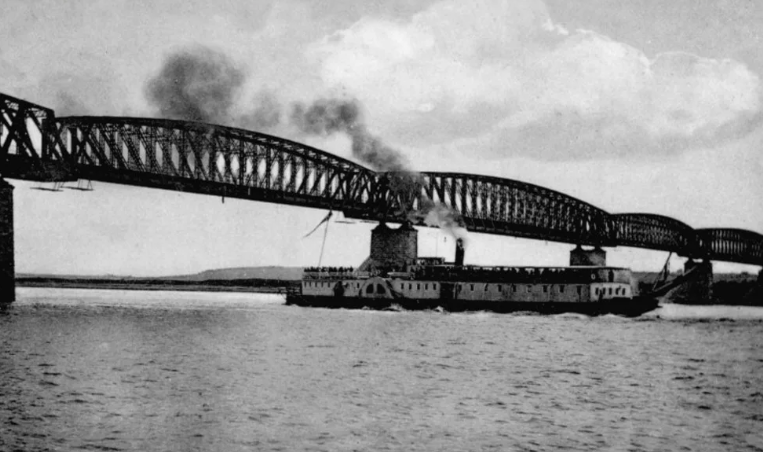 Фото Ужасы города. Опубликованы самые страшные легенды о Новосибирске в пятницу 13-го 11